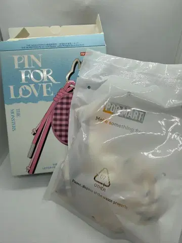 LABUBU 알파벳 펜던트 [ Y ]