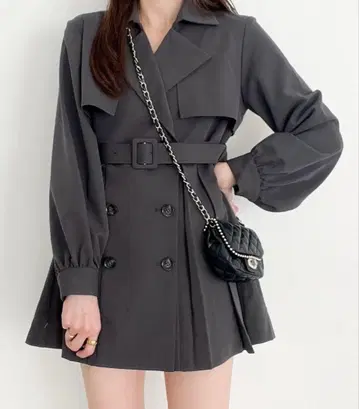 Heather 플리츠 트렌치 미니 원피스