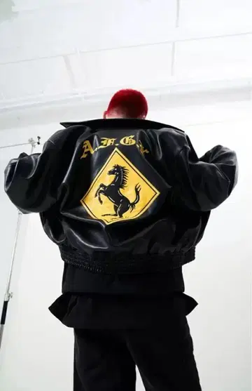 페라리 로고 바시티 자켓 L 사이즈 블랙