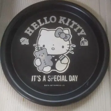헬로키티 당시 물건 1976년 블랙 쟁반
