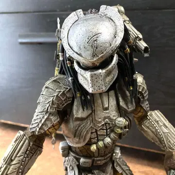 프레데터 피규어 스카 프레데터