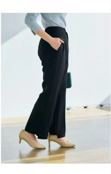 [ 판매 1/20까지 ] COHINA 디자인 벤츠 플레어 팬츠