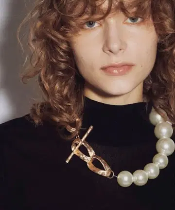 라벨 에튀드 펄 골드 목걸이