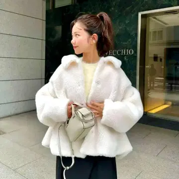 HYEON ted 케이프 / 화이트 레어 S 사이즈