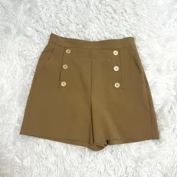 새상품급 allureville 베이지 숏팬츠 M 사이즈