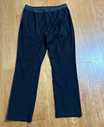 BEAMS 블랙 슬랙스 L 사이즈