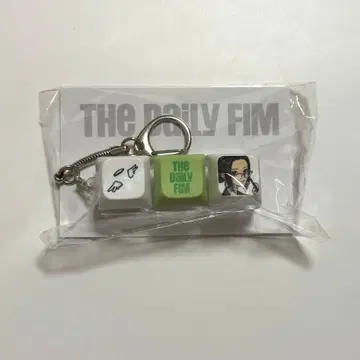 르세라핌 허윤진 키링 윤진