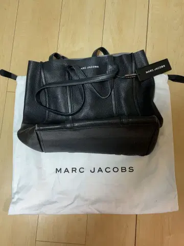 마크 제이콥스 블랙 토트백