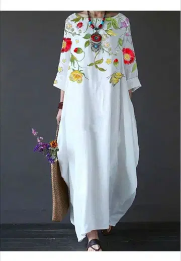7부 소매 꽃무늬 롱 원피스 화이트
