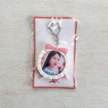 NiziU 케이스 포함 캔 배지 아야카 AYAKA