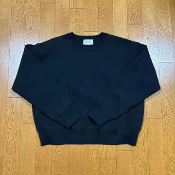 UNITED ARROWS 블랙 맨투맨