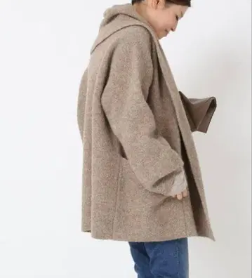 로렌 마누지안 쇼트 후디 가운 두지엠 클라세