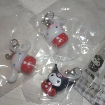 산리오 캐릭터즈 딸기 표시 액세서리 3점 세트