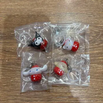 산리오 캐릭터 딸기 메지루시 액세서리 4개 세트