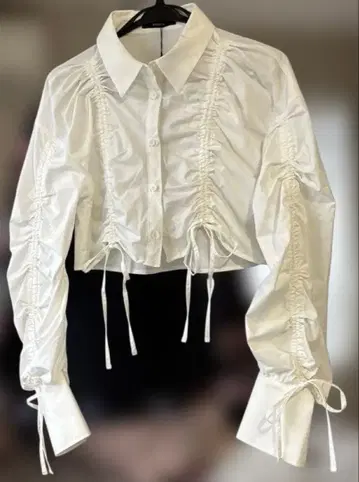 EMODA 스트링 리본 숏 셔츠