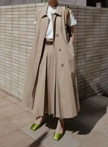 MACHATT 베이지 슬리브리스 트렌치코트