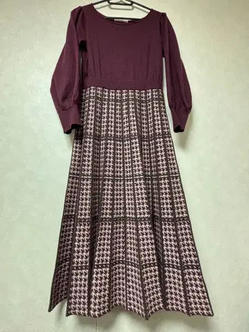 프로포션 바디 드레싱 긴팔 니트 원피스