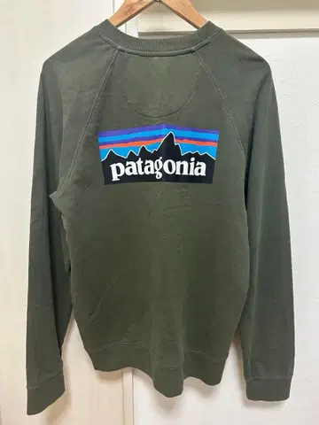 patagonia 올리브 크루넥 맨투맨