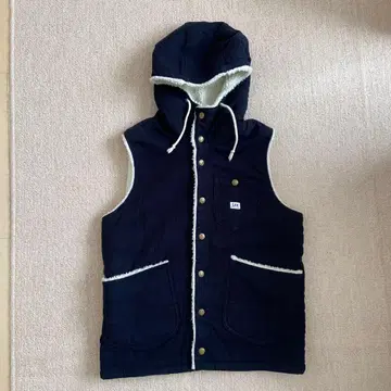 Lee x URBAN RESEARCH 후드 부착 보아 베스트