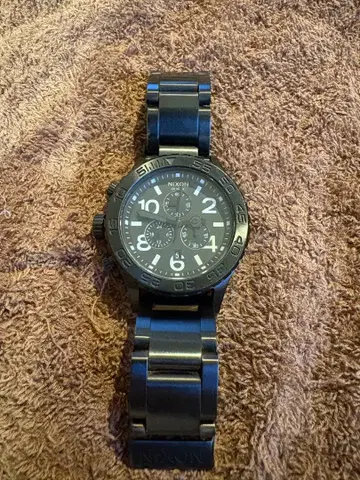 NIXON (닉슨) THE 42-20 CHRONO (크로노그래프)