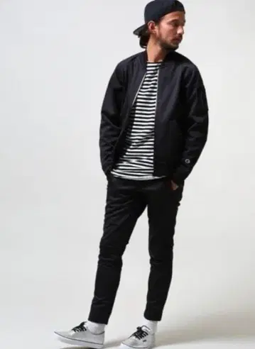 Champion x nano univers 별주 봄버 자켓