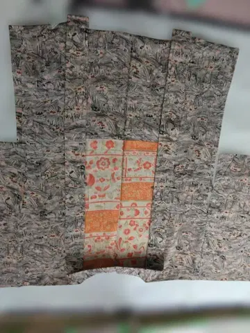 앤티크 크레이프 원단 겉옷 그레이 바탕에 추상 문양