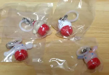 산리오 딸기 메지루시 액세서리 키티 시나모롤 우사하나 푸딩