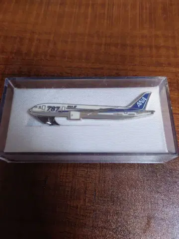 ANA 787 기종 전일공 넥타이핀