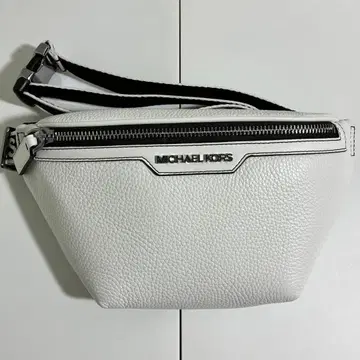 [ 새상품급 ] MICHAEL KORS 바디백 화이트