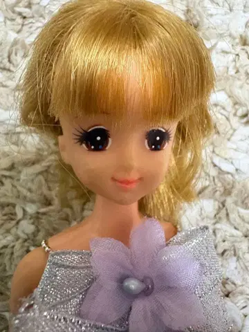 제니 인형 1981년 타카라토미 보라색 드레스 부속