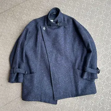 HOURIHAN 다크 블루 도네갈 트위드 코트