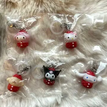 산리오 캐릭터즈 딸기 메지루시 액세서리 가챠