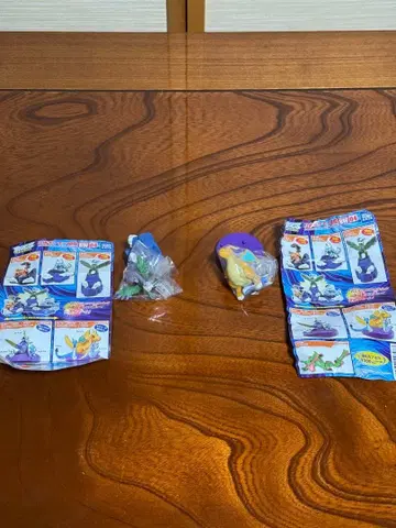 입체 포켓몬 도감 카이류의 진화 세트와 토르네로스 세트