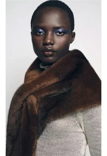 완판템 인조 모피 트라이앵글 스카프 스톨 브라운