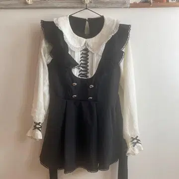 LIZLISA 리즈리사 프릴 스핀들 셋업