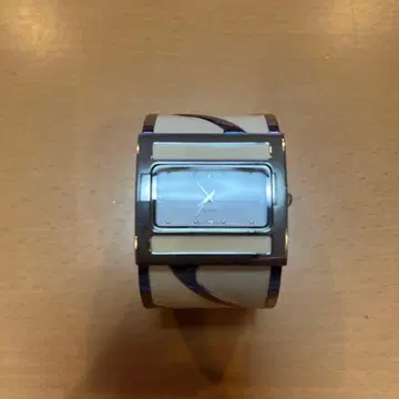 아비스테 손목시계