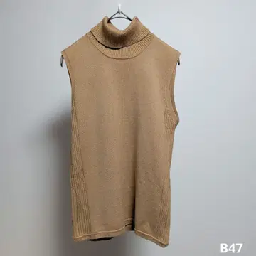 폴로진스 터틀넥 슬리브리스 니트 M 카멜 컬러