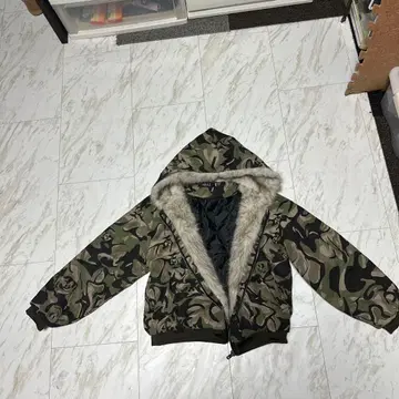 ARULE 카모 무늬 퍼 자켓