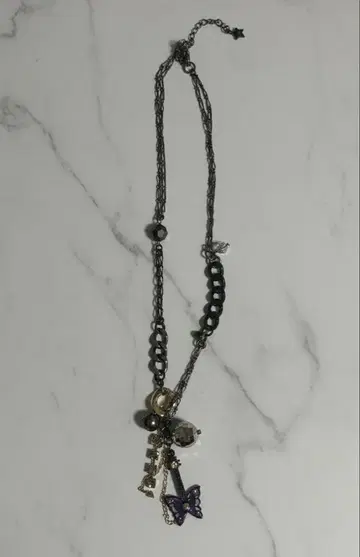 ANNA SUI 안나수이 나비 기타 목걸이