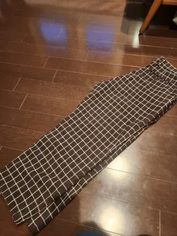 80s 엠포리오 아르마니 브라운과 화이트 체크 무늬 슬랙스