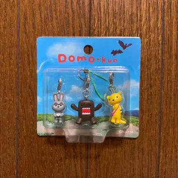 도모군 스트랩 트리오