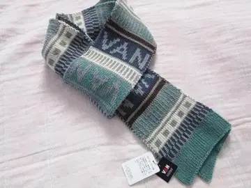 [ 새상품 무료배송 ] VAN Jacket 로고 뜨개질 멋스러운 머플러