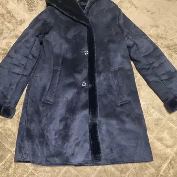 네이비 스웨이드 느낌 후드 부착 코트