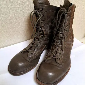 JULIUS 다크 브라운 레이스업 부츠