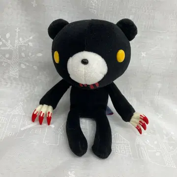 앉은 그루미 블랙 피 묻은