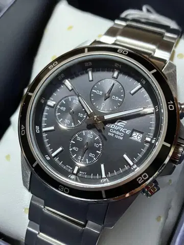 에디피스 미사용품 카시오 손목시계 EFR-526D-1AV edifice