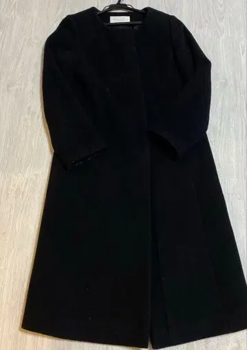 프로포션 바디 드레싱 블랙 롱 코트