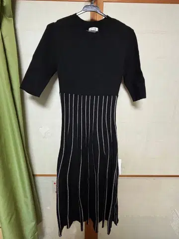 프레이 아이디 스트라이프 니트 원피스 반팔 블랙