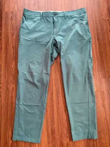 뉴발란스 그린 팬츠 포켓 부착 사이즈 8