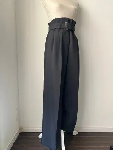 비팅 하트 블랙 하이웨스트 팬츠